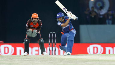 4 x 2: Rahul, Mayers unfurl beautiful drives off Washington