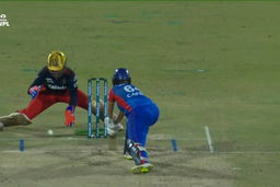 Missed opportunity! Alice Capsey survives a stumping