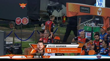 M30: SRH vs DC – David Warner Wicket