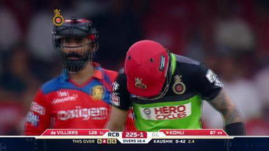 M44: RCB vs GL – Virat Kohli Six