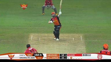 M22: SRH vs KXIP – Kane Williamson Six