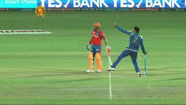 M54: GL vs MI – Brendon McCullum Wicket