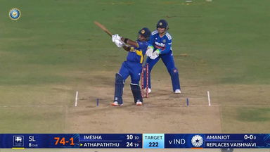 IND-W vs SL-W 2025, 4th T20I: Chamari Athapaththu Six