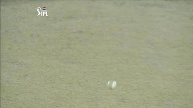 M24: DD vs CSK – Virender Sehwag Wicket