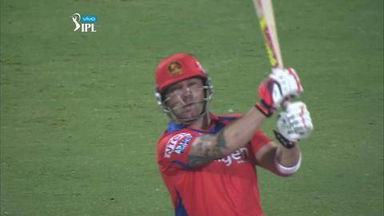 M23: DD vs GL – Brendon McCullum Six
