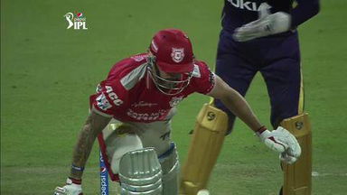 M15: KKR vs KXIP –  Mitchell Johnson Wicket