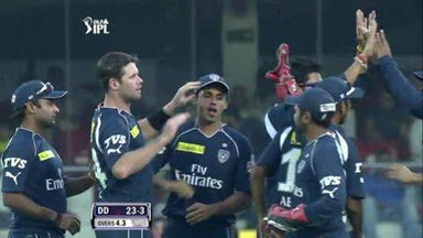 Match 23 DD vs DC – Jayawardene's Wicket