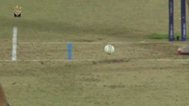 M15: RCB vs LSG – Glenn Maxwell Six