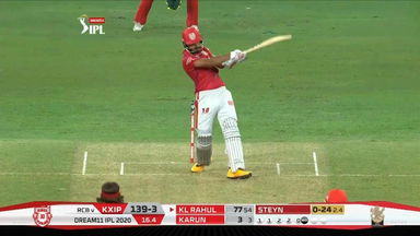 M06: KXIP vs RCB – KL Rahul Six