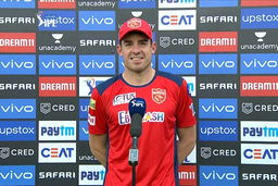 M21: PBKS vs KKR  – Moises Henriques Interview