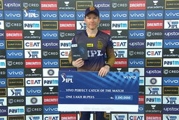 M45: KKR vs PBKS  – VIVO perfect catch of the match – Eoin Morgan