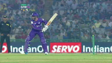 M2: KXIP vs HOB –  Ben Dunk Wicket