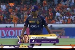 M38: SRH vs KKR – Piyush Chawla Wicket