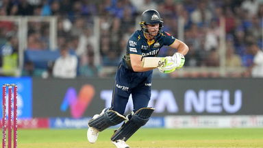 Jos Buttler's provides impetus with stroke-filled 39(24)