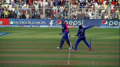 M51: MI vs DD – Murali Vijay Wicket