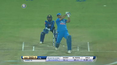 IND vs SL 2017, 2nd T20I: MS Dhoni Six