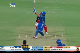 M07: RCB vs MI – Yuvraj Singh Six
