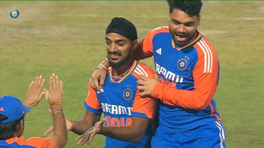 Early strikes: Snorter. Swing. Catching brilliance ft. Arshdeep & Rinku Singh
