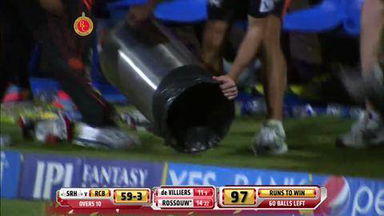M24: RCB vs SRH–  AB de Villiers Six