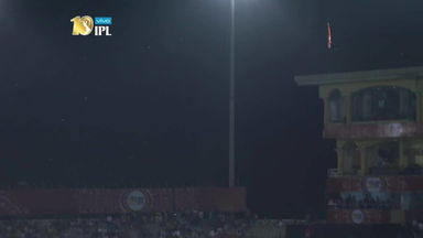 M33: KXIP vs SRH – Axar Patel Wicket
