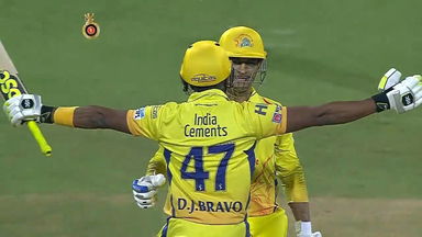 Dhoni-Bravo's last over finishing act
