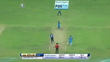 IND vs ENG 2017, 1st ODI : Kedar Jadhav Six
