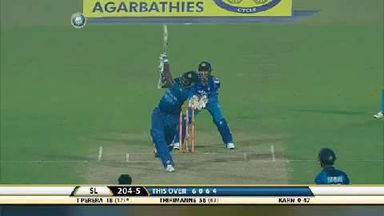4TH ODI: IND vs SL – Thisara Perera Six