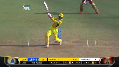 M19: CSK vs RCB – Ravindra Jadeja Six