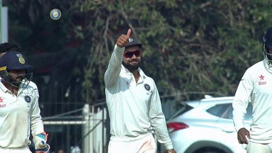 Ashwin's effort gets a thumbs up from the Captain