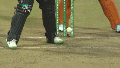 M19: PER vs LIO –  Ashton Agar Wicket