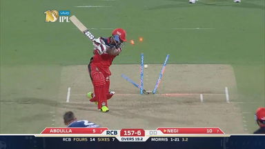 M5: RCB vs DD – Pawan Negi Wicket