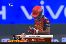 M55: SRH vs MI – Priyam Garg Wicket