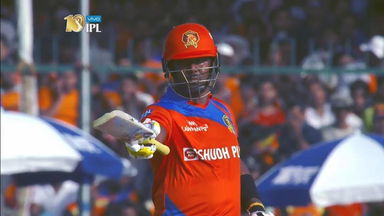 Dwayne Smith's power packed 54 (33)