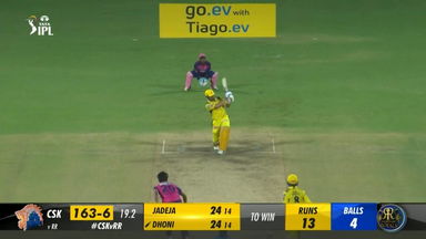 M17: CSK vs RR – MS Dhoni Six