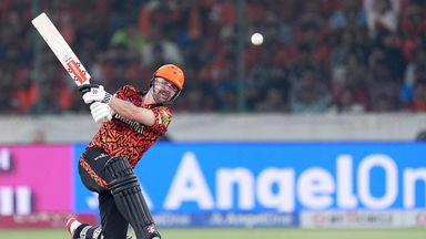 Maximum x 2: Head wins battle of Aussies against Maxwell
