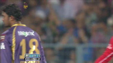 M33: KKR vs MI – Rohit Sharma Six