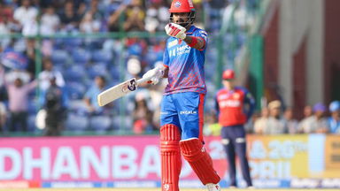 28 runs in 7 balls to reach HUNDRED! Rampant Rahul
