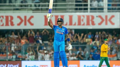 WOW: Explosive Suryakumar Yadav smashes 61(22)