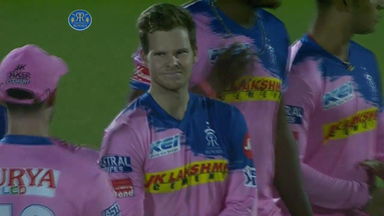 Steven Smith's brilliant running catch