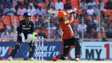6 & 6: Klaasen releases pressure valve