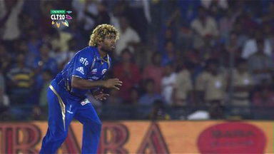 Q2: MI vs LIO –  Umar Akmal Six