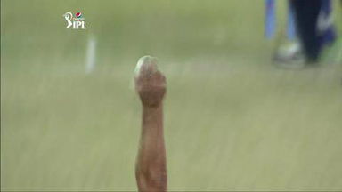 M6: KKR vs DD –  Ross Taylor Wicket