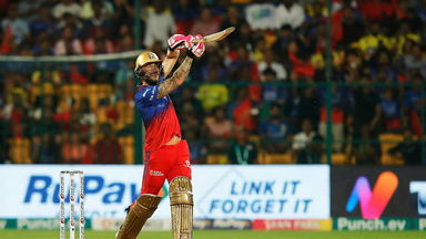 Exquisite: Kohli, Faf up and running with captivating strokeplay