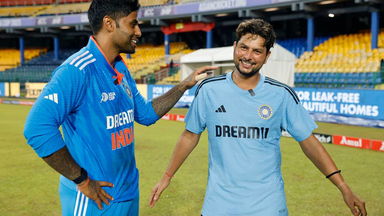 Suryakumar Yadav in conversation with Colombo star Kuldeep Yadav