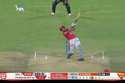 M48: SRH vs KXIP – Simran Singh Six