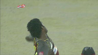 M14: DD vs SRH – Kedar Jadhav Six