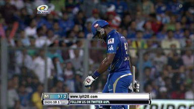 M37: MI vs RCB – Dwayne Smith Wicket
