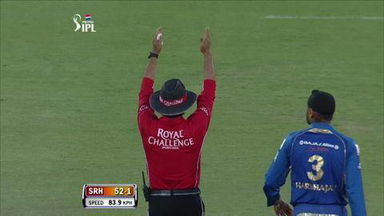 M43: SRH vs MI – Shikhar Dhawan Six