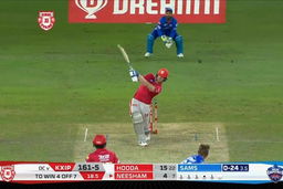 M38: KXIP vs DC – Jimmy Neesham Six