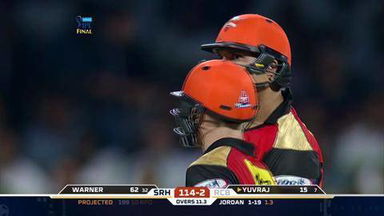 M60: RCB vs SRH – Yuvraj Singh Six